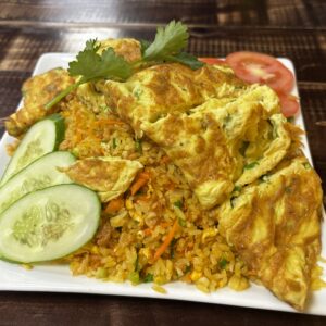 鸡蛋炒饭    EGG FRIED RICE   CƠM CHIÊN TRỨNG TỎI