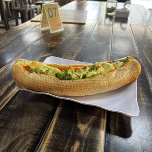 越南法棍   BREAD   BÁNH MÌ PATE CHẢ TRỨNG