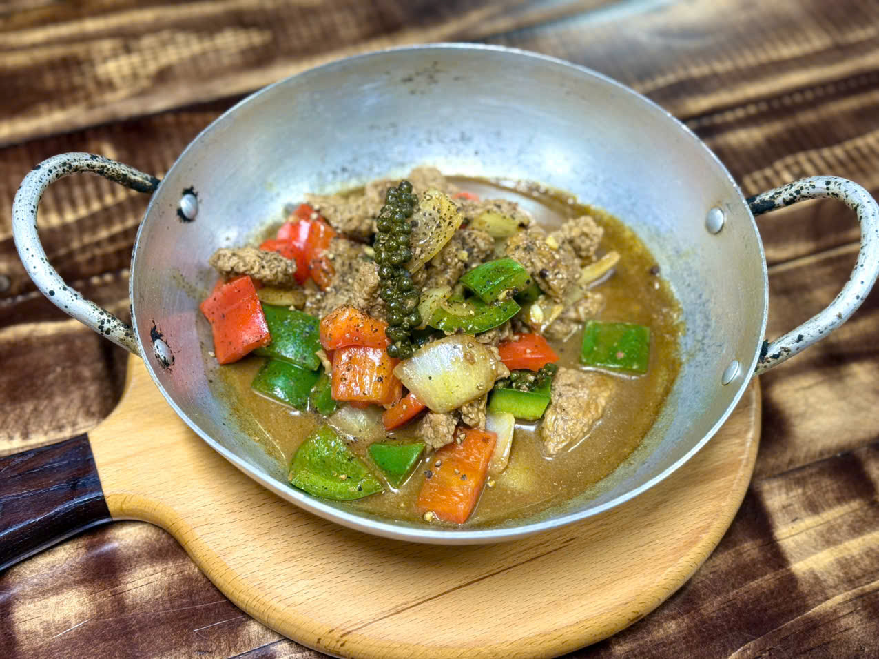 黑胶牛肉 BLACK PEPPER BEEF BÒ SỐT TIÊU ĐEN