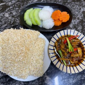 锅巴肉虾酱 CRISPY RICE WITH SHRIMP PASTE SAUCECƠM CHÁY KHO QUẸT
