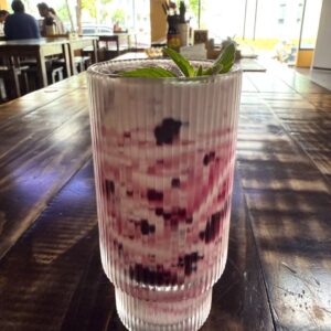蓝莓酸奶 BLUEBERRY YOGURT SỮA CHUA VIỆT QUẤT