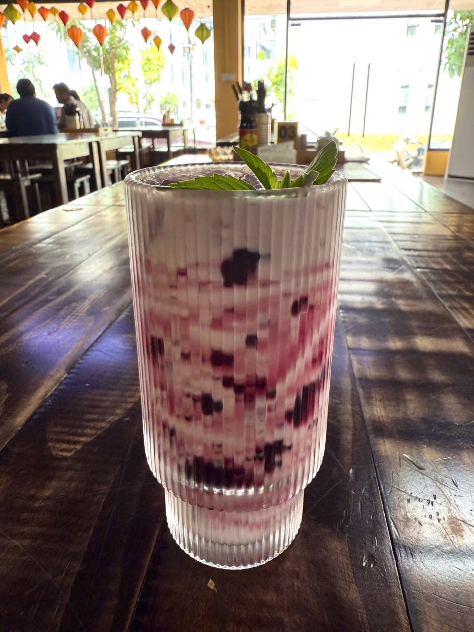 蓝莓酸奶 BLUEBERRY YOGURT SỮA CHUA VIỆT QUẤT